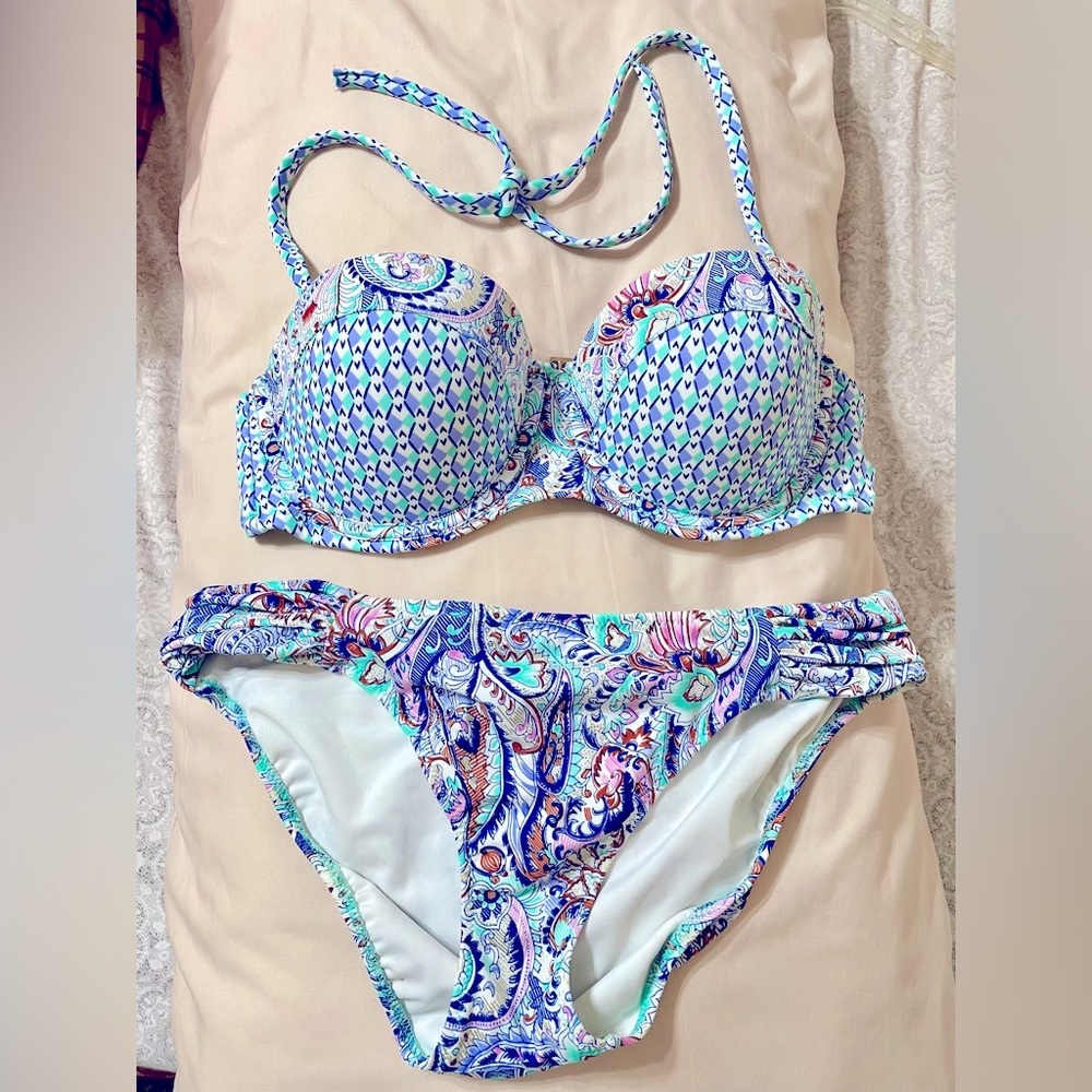 Victoria’s Secret bikini